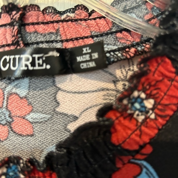 NWOT CURE Black with Floral Design Gathered Ruffled Neckline - Picture 5 of 5